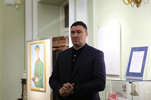 В Иркутске открылась выставка «В память о Козаре»