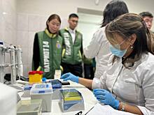 Эксперты-криминалисты поделились тонкостями профессии со студенческим десантом, посетившим с экскурсией ЭКЦ МВД Якутии