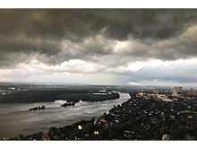 МЧС разослало москвичам СМС с предупреждением о приближающейся грозе