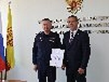 Сенатор Российской Федерации Николай Владимиров и начальник УФСИН России по Чувашской Республике – Чувашии Геннадий Шиндин провели рабочую встречу