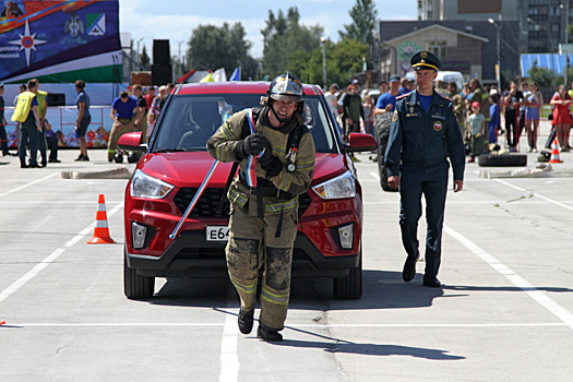В Новосибирской области провели соревнования по пожарному кроссфиту