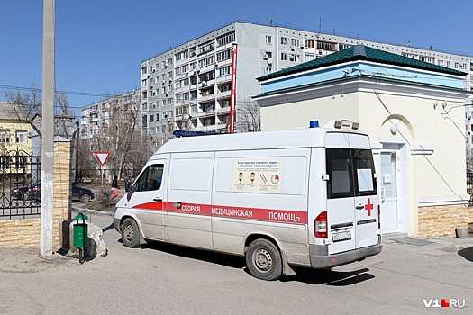 «Скорая не успела его откачать»: в Волгограде на пороге химчистки умер мужчина