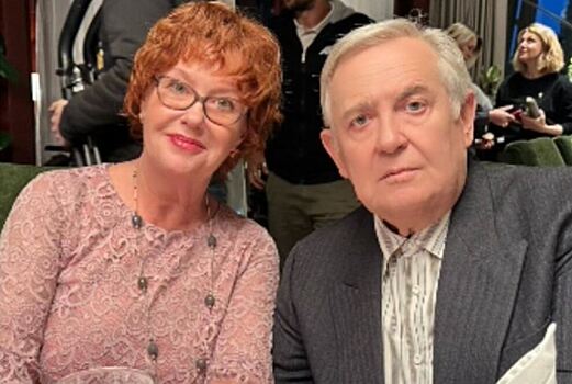 Юрий Стоянов и Ирина Розанова открывают семейный бизнес на съемках сериала «Самозанятые»