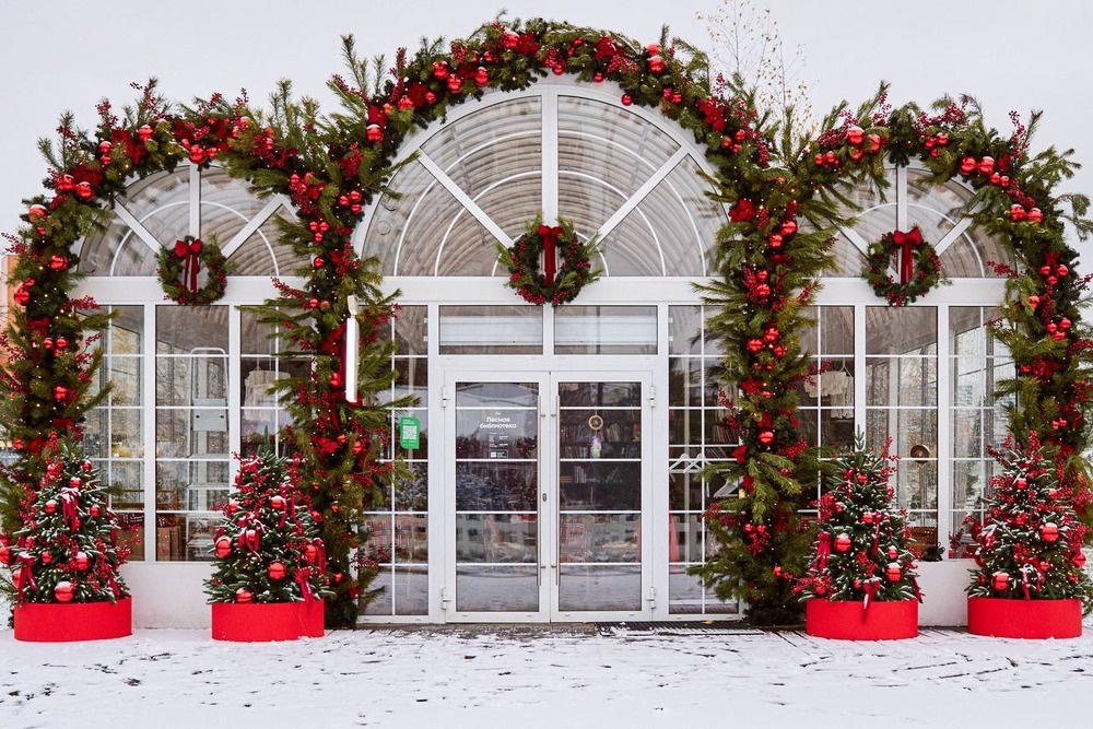 В столичных парках вновь заработали павильоны «Лесных библиотек»