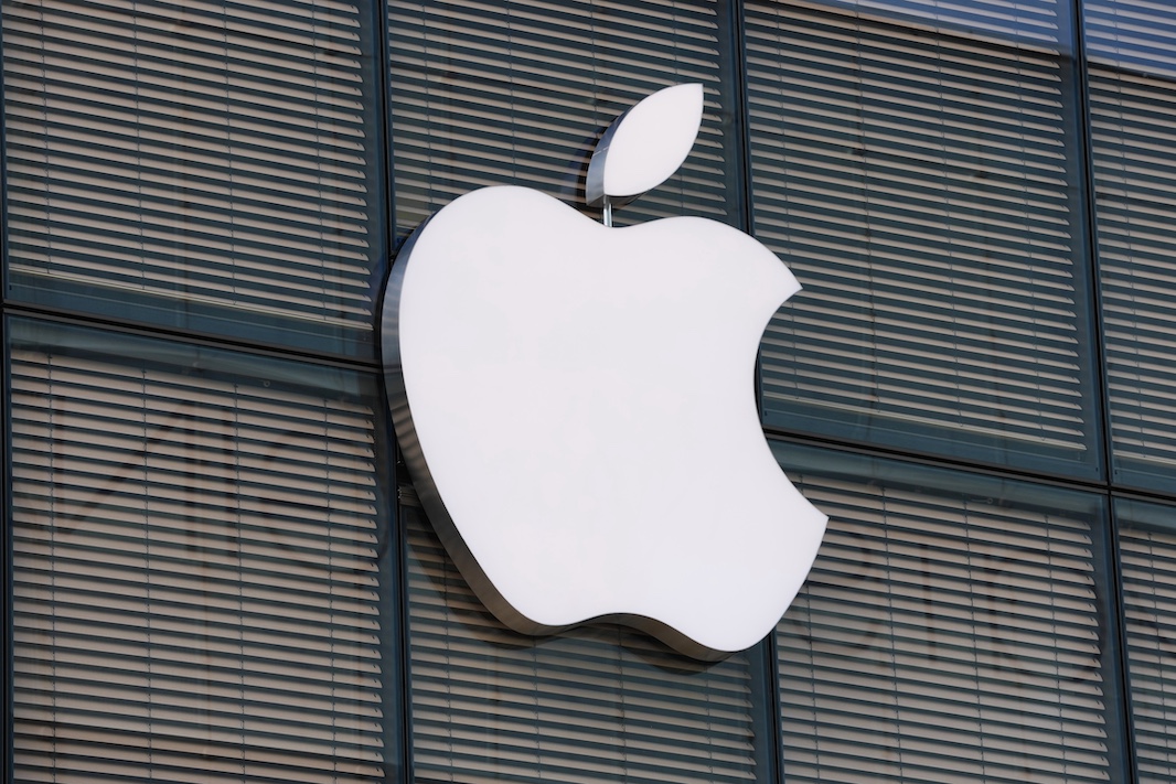 В России перестал работать бесплатный номер поддержки Apple