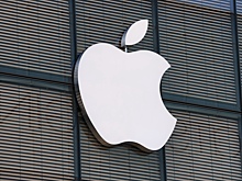 Эпштейн хотел трудоустроить бывшего главу Microsoft в Apple