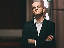 Юрий Колокольников стал ведущим документального подкаста «Истории о нас»