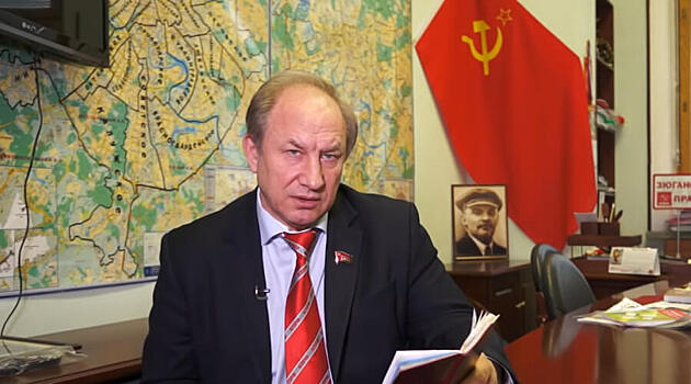 У депутата от КПРФ Рашкина с мёртвым лосем в машине проблемы. «Отмазаться» может не получиться