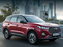 Салон кроссовера Chery Tiggo 7 Plus показали на фото незадолго до премьеры