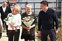 Андрей Воробьев навестил беженцев, которых приняла у себя пенсионерка из Солнечногорска