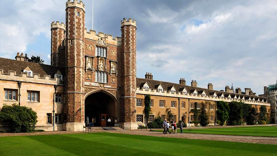 Путин усомнился в уме выпускников Оксфорда и Кембриджа