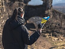 Эксперт по миграции Сахаров рассказал о вербовке украинских беженцев спецслужбами