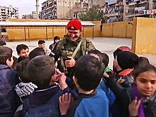 Российские военные в Сирии получили тысячи писем и рисунков от детей к 23 февраля