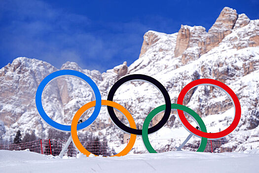 В МОК объяснили продажу футболок с символикой Игр в нацистской Германии