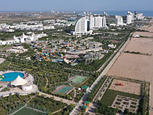 Сердар Бердымухамедов и его сын Керимгулы совершили велокросс по прибрежной зоне Каспия