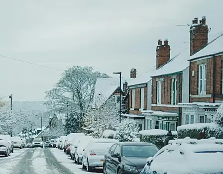 Стало известно, будут ли с 1 декабря штрафовать за длительный прогрев двигателя авто