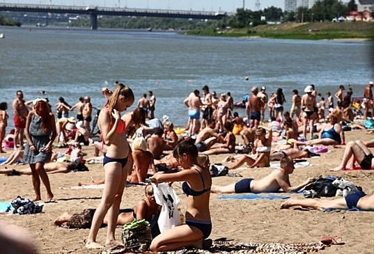 «Снесли все, что было»: с омского пляжа Центральный-2 вывезли все, чем пользовались отдыхающие