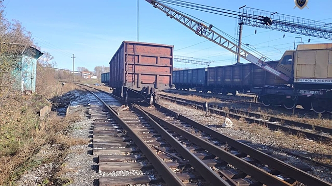 Несколько вагонов сошли с рельсов в Кемерове