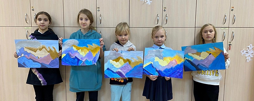 В ДК «Луч» детей познакомили с картинами Николая Рериха