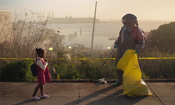 Новые фильмы онлайн: что посмотреть дома в апреле