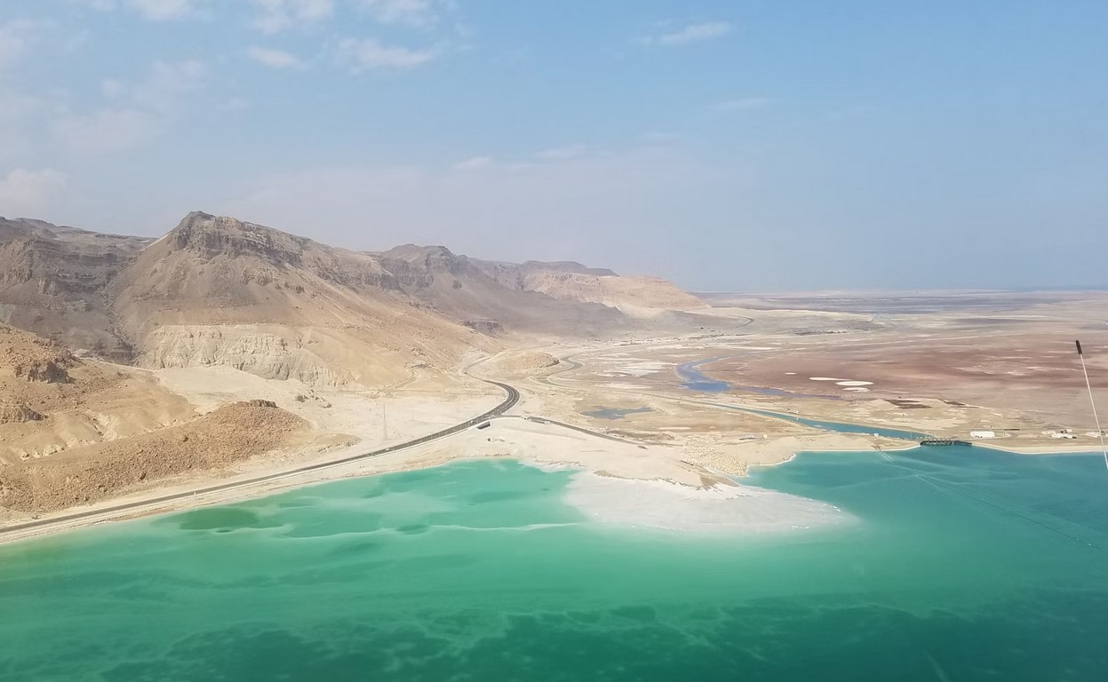 Где находится самая низкая точка на Земле