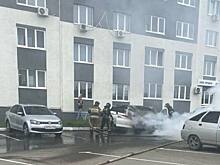 В Оренбурге на улице Автомобилистов горел автомобиль