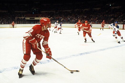 Хелмут Балдерис был выбран на драфте НХЛ в 36 лет клубом «Миннесота Норт Старз» в 1989 году