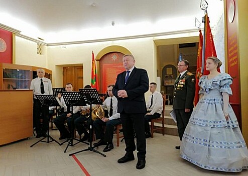 Военный оркестр Военной академии РХБЗ принял участие в открытии выставки, посвященной 310-летию создания русских военных оркестров