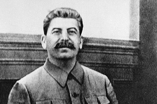 Почему Сталин до последнего делал вид, что не верит в нападение Гитлера