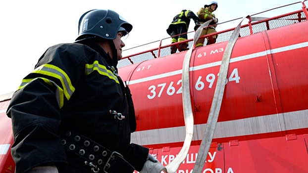 Шесть пожарных поездов помогают тушить пожары в Свердловской области и Пермском крае