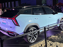 Geely презентовала новое поколение кроссовера Atlas