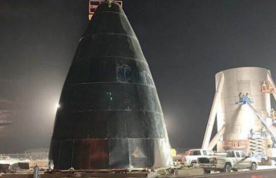 Илон Маск разъяснил причины, почему ракета Starship изготовляется из нержавеющей стали