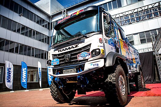 Команда «КАМАЗ-мастер» представила гоночный грузовик с новой кабиной K5 — фото, видео, подробности
