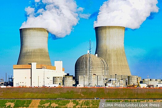 Эксперт Митрахович: Вашингтон готов рискнуть собственной атомной энергетикой ради давления на Москву
