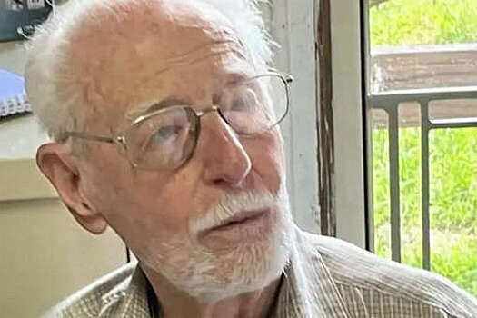 102-летний ветеран отказывается выходить на пенсию