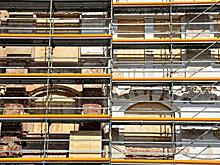 Ремонт фасада жилого здания завершили в Гагаринском переулке