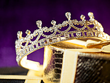 Стало известно, с кого взыщут ущерб за разбитую мальчиком золотую корону в музее Пекина