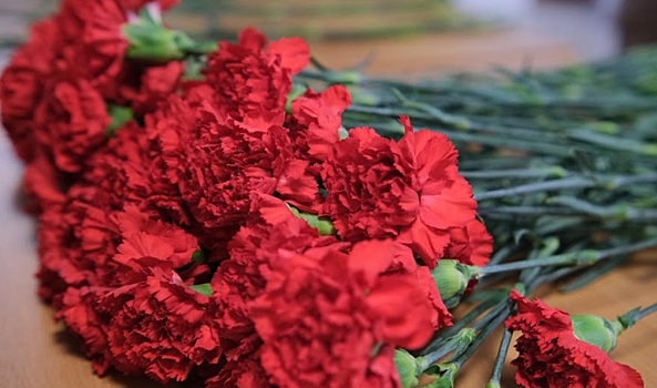 В Волгоградской области похоронили участника СВО Дениса Бараниченко