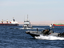 Российских моряков с задержанного в Египте судна вышлют из страны