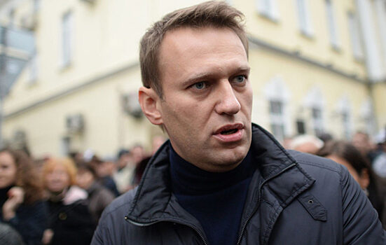 Навальному сократили срок
