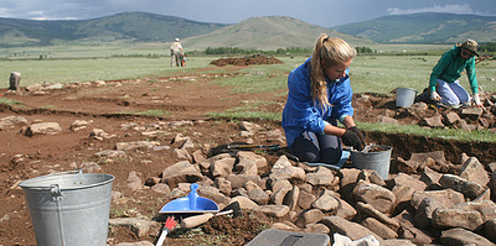 Курганы Убсу-Нура. Археологи проверяют гипотезу о происхождении скифов из Монголии и Тувы
