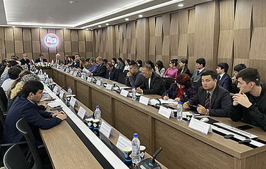 Российские и таджикские ученые обсудили в Душанбе гуманитарное сотрудничество