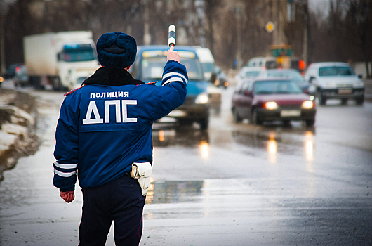 В России нелегальным мигрантам хотят запретить водить машину
