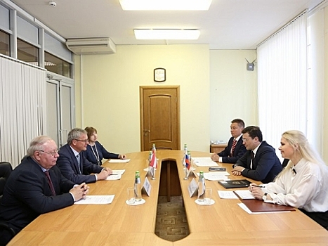 Никитин стал первым главой региона РФ, с которым встретился новый посол Австрии в России