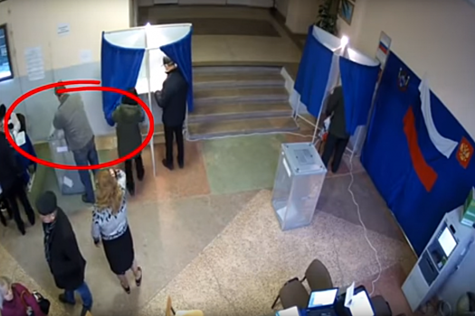 Источник: видео, на котором запечатлен вброс бюллетеней в Ростове, снято два года назад