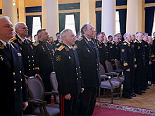 Адмирал Николай Евменов выразил соболезнования семье адмирала флота Владимира Чернавина