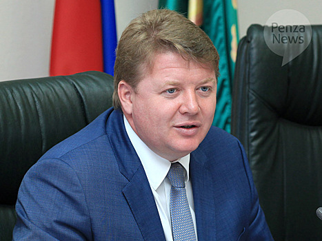 Чернов в день 50-летия получил нагрудный знак «Почетный гражданин города Пензы»