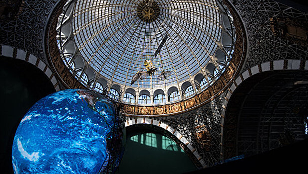 В День космонавтики на ВДНХ представили радиостанцию первого спутника Земли