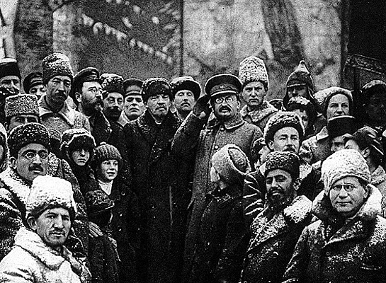 «История успеха»: почему большевики взяли власть в 1917 году?