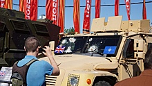 Послы стран НАТО без очереди могут посетить выставку трофейной техники